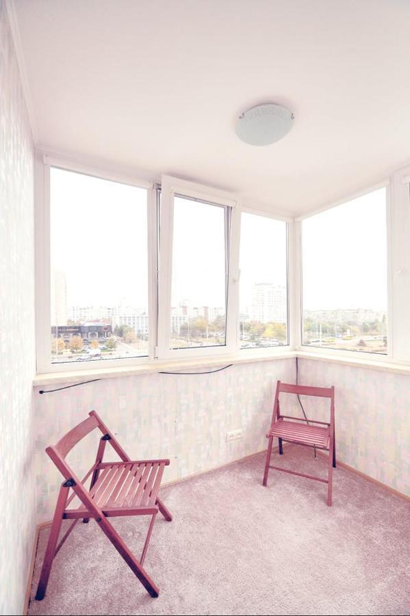 Роскошная 3К Квартира 170М2 На Оболонской Набережной Kiev Exterior foto